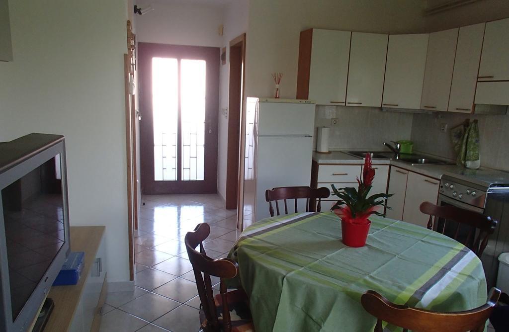 Apartment Eni Ρόβινι Δωμάτιο φωτογραφία